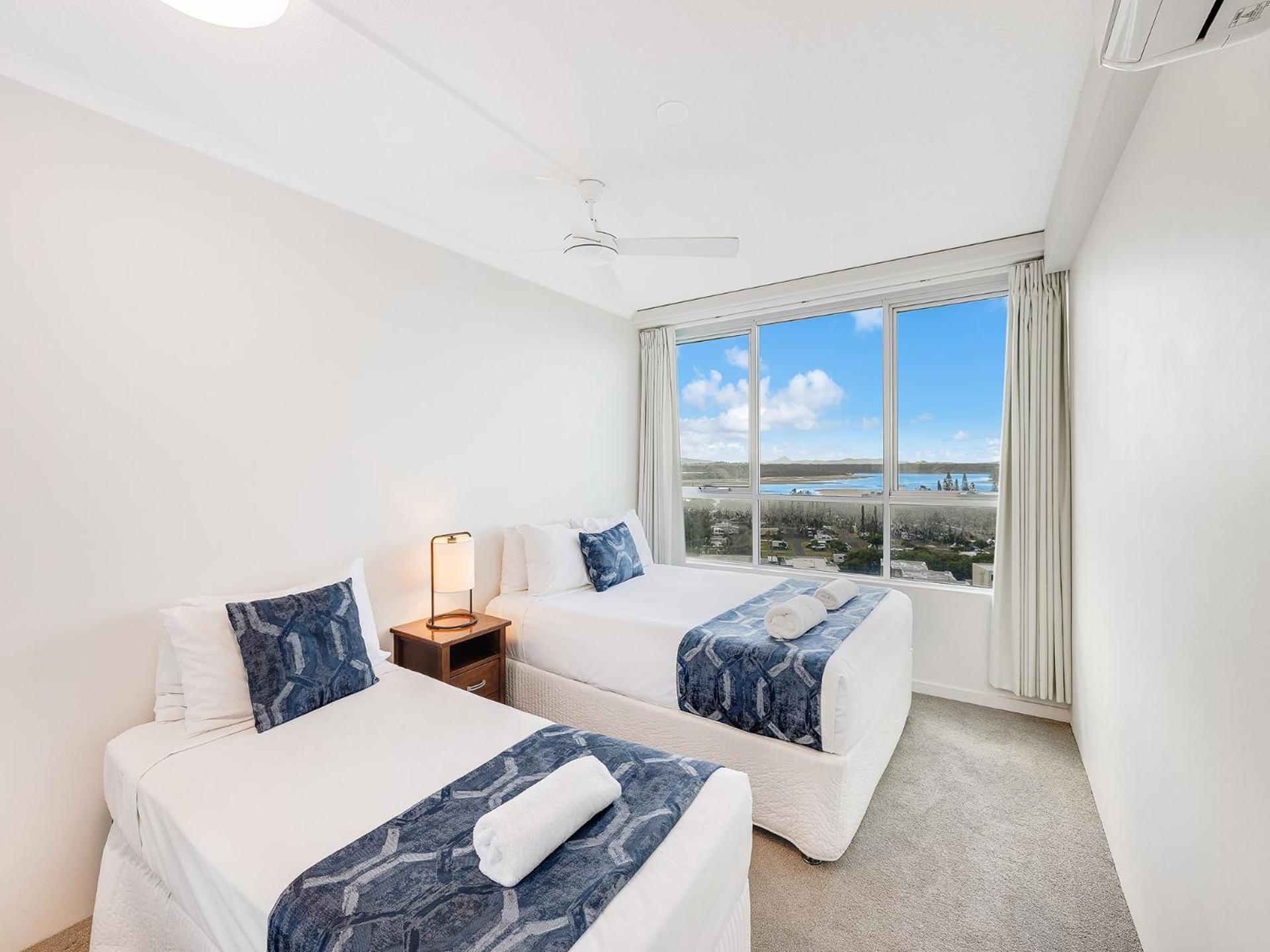 Chateau Royale Beach Resort Maroochydore Sunshine Coast Экстерьер фото