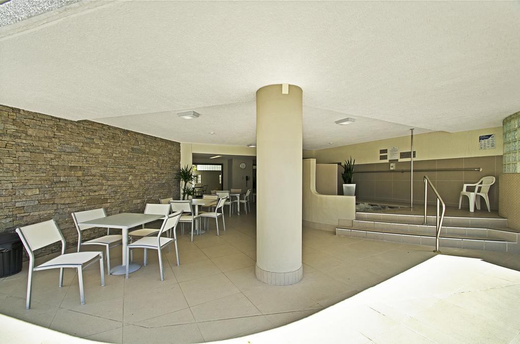 Chateau Royale Beach Resort Maroochydore Sunshine Coast Экстерьер фото
